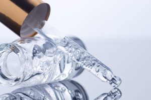 美白精华和面膜怎么搭配更简洁